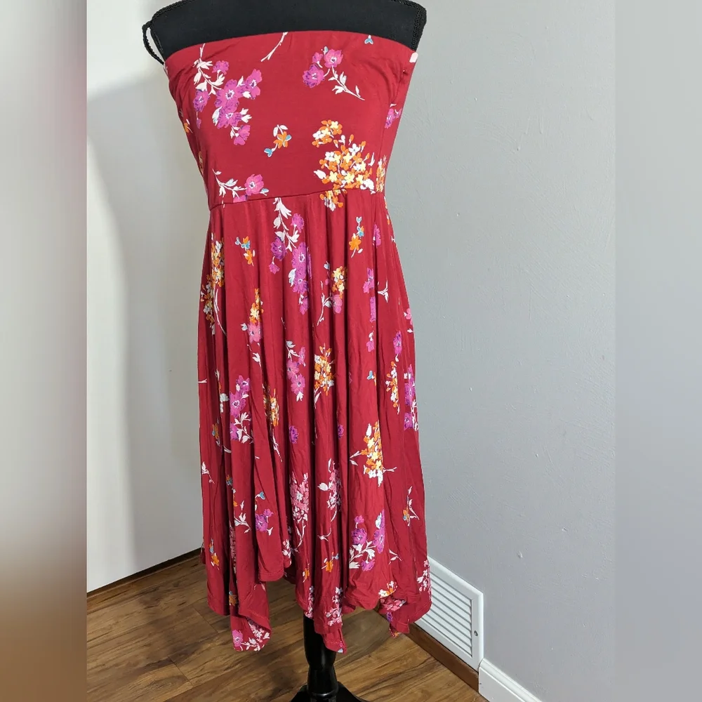 Express LG,red,strapless dress with handkerchief hem - Picture 1 of 6
